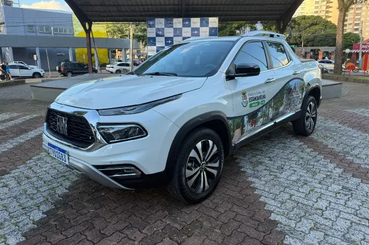 Entrega de novo veículo fortalece as ações da Saúde em Estância Velha