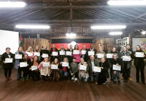 Valores distribuídos aos voluntários de enidades e escolas no Kerb