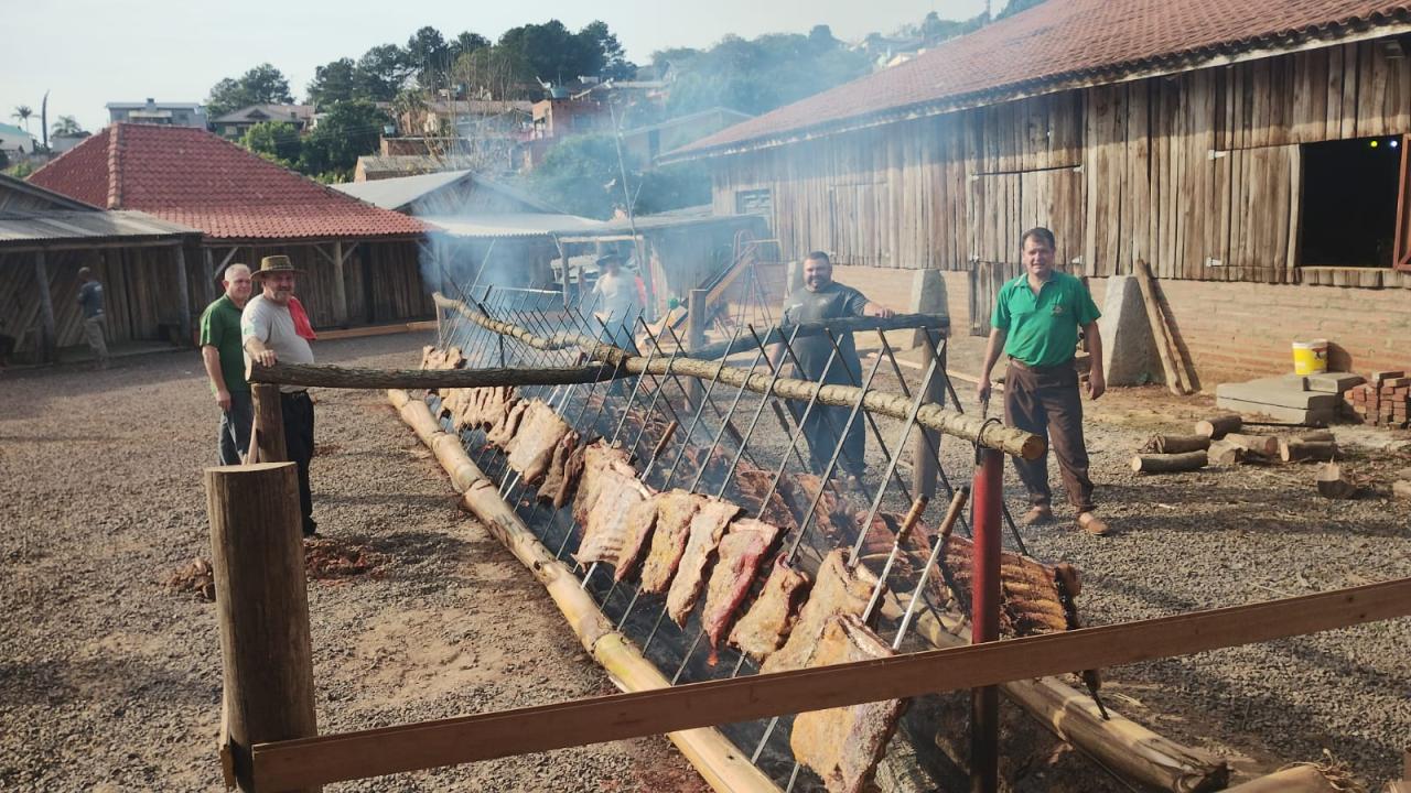 Domingueira de Aniversário no CTG Gaudérios da Saudade