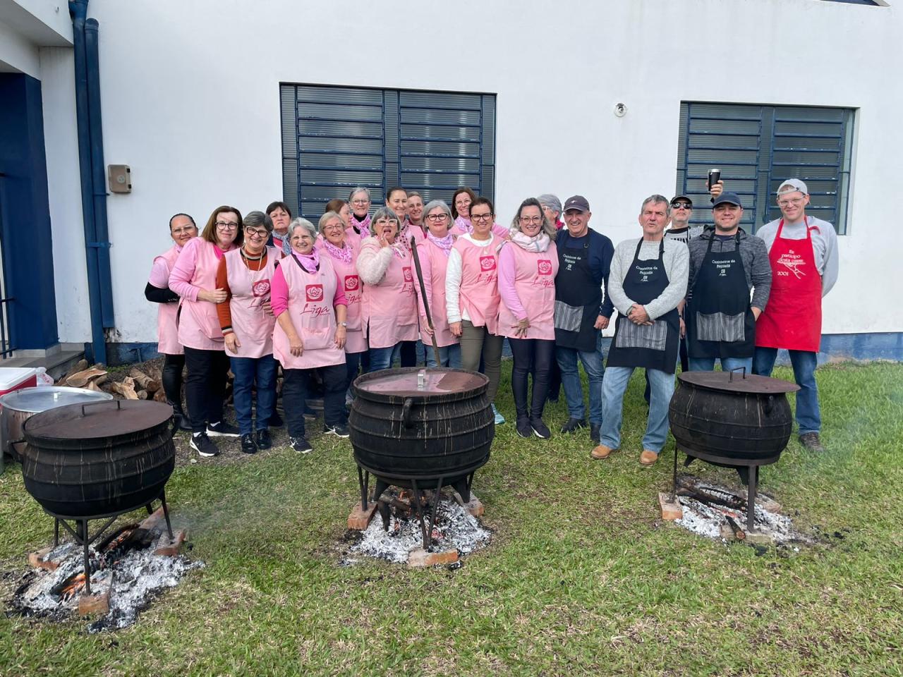 Feijoada da Liga supera expectativas das voluntárias