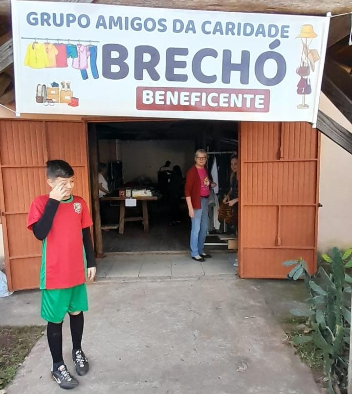 Um sábado solidário e esportivo em ação coletiva dos Amigos da Caridade
