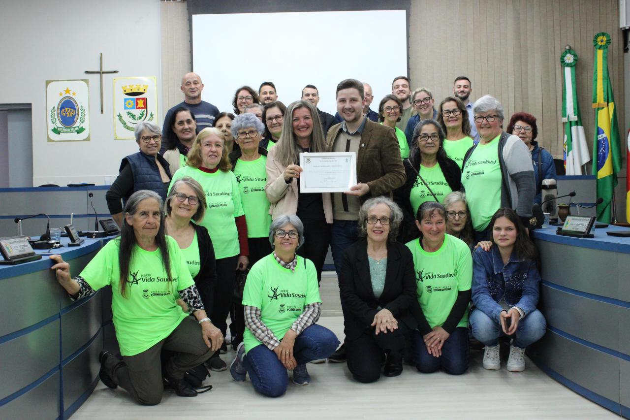 Projeto Vida Saudável recebe homenagem na Câmara de Vereadores