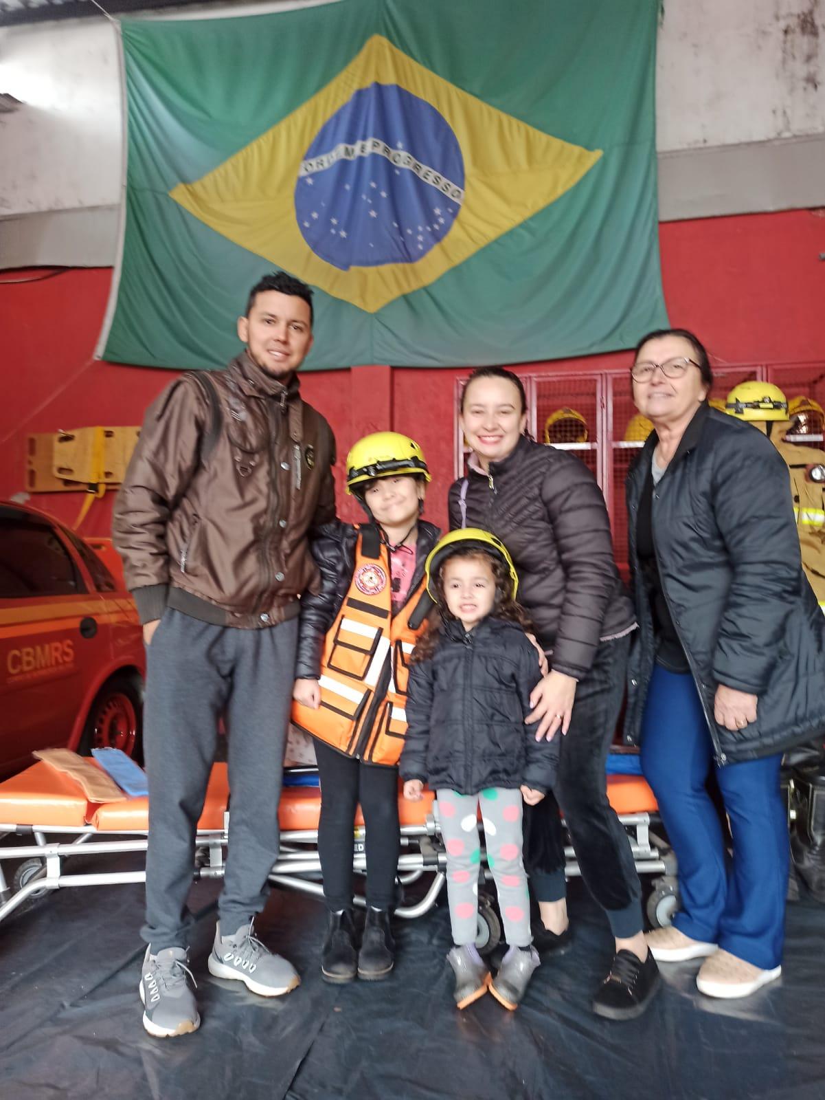 Dia das Crianças com visitação no quartel dos bombeiros