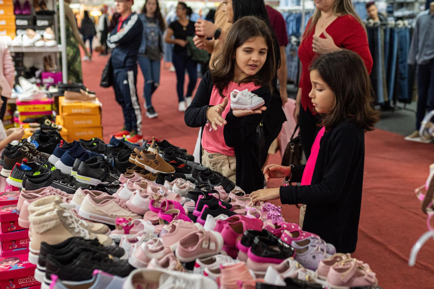 Loucura por Sapatos tem promoções para o Dia das Crianças
