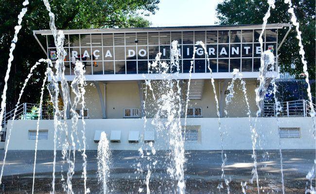Praça do Imigrante recebe a feira do livro em Novo Hamburgo