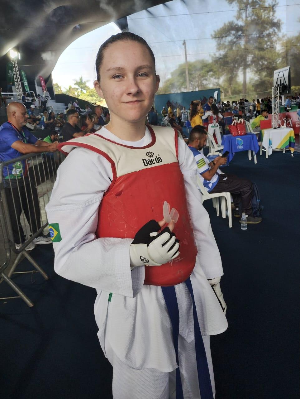 Fernanda Kayser está nas oitavas de finais