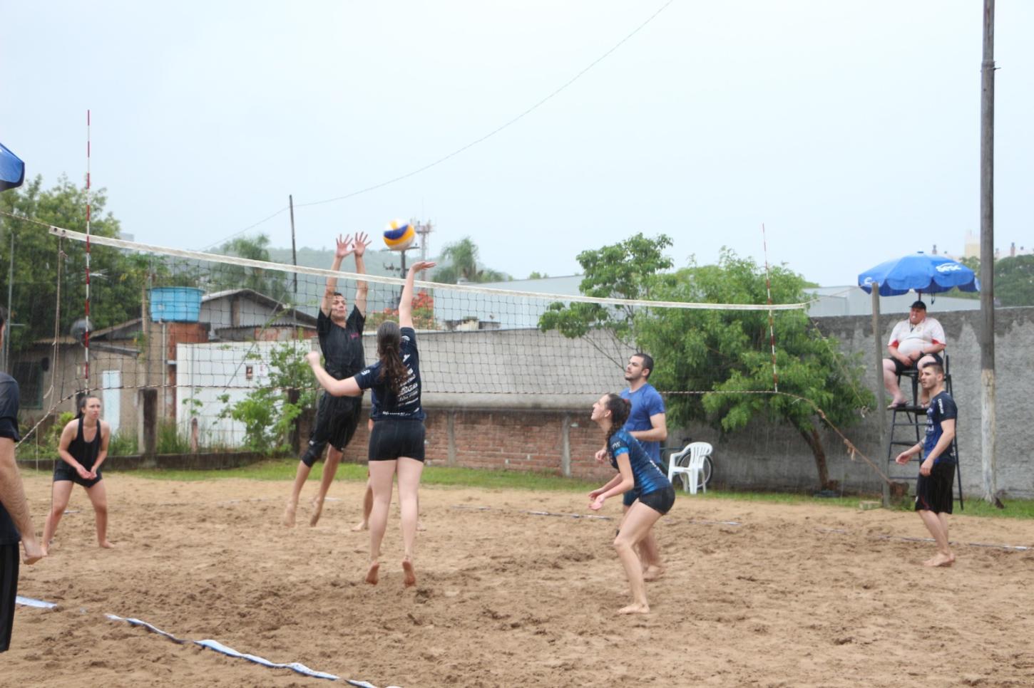 Inscrições abertas para Torneio de Vôlei Misto