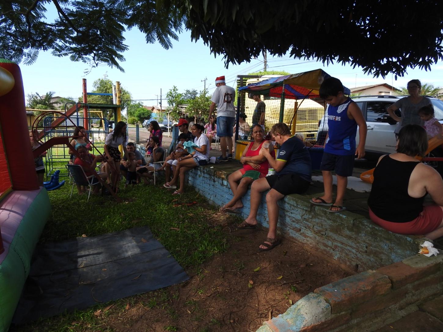 Festa de Natal para crianças do Lago Azul/Bel Poente