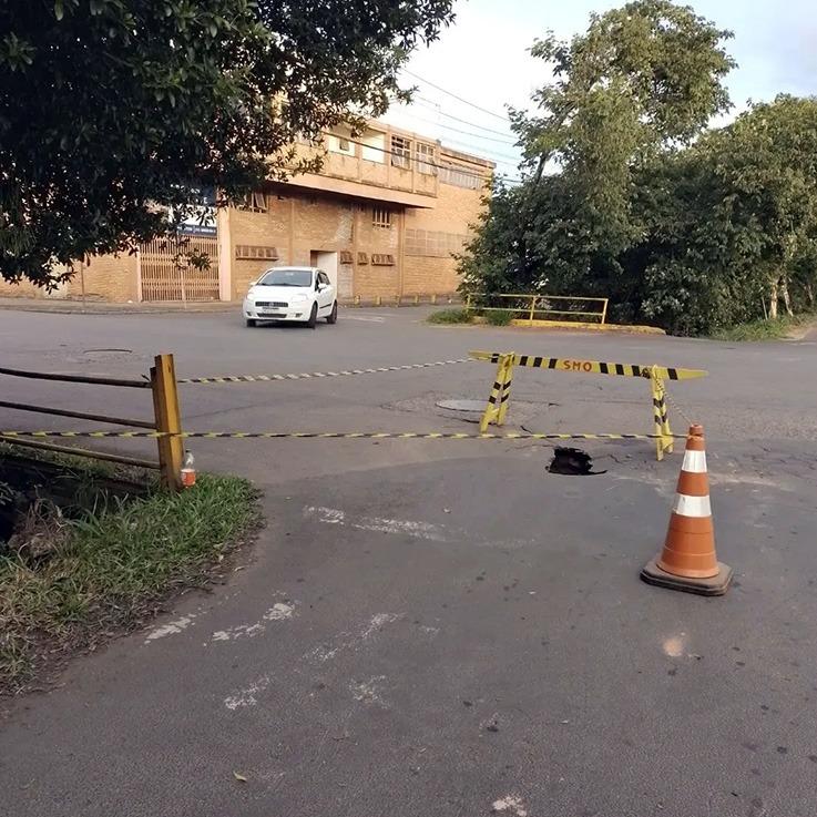 Atenção no trânsito na rua Presidente Lucena esquina Sete de Setembro