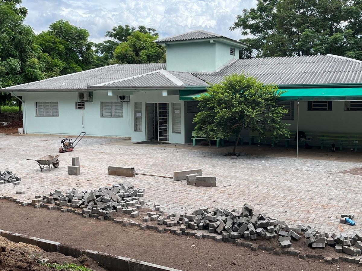 Posto da Nova Estância tem calçamento renovado