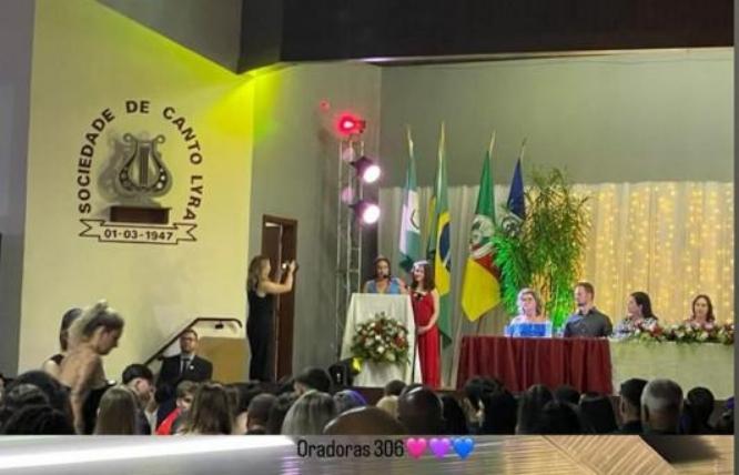 Teve formatura do ensino médio