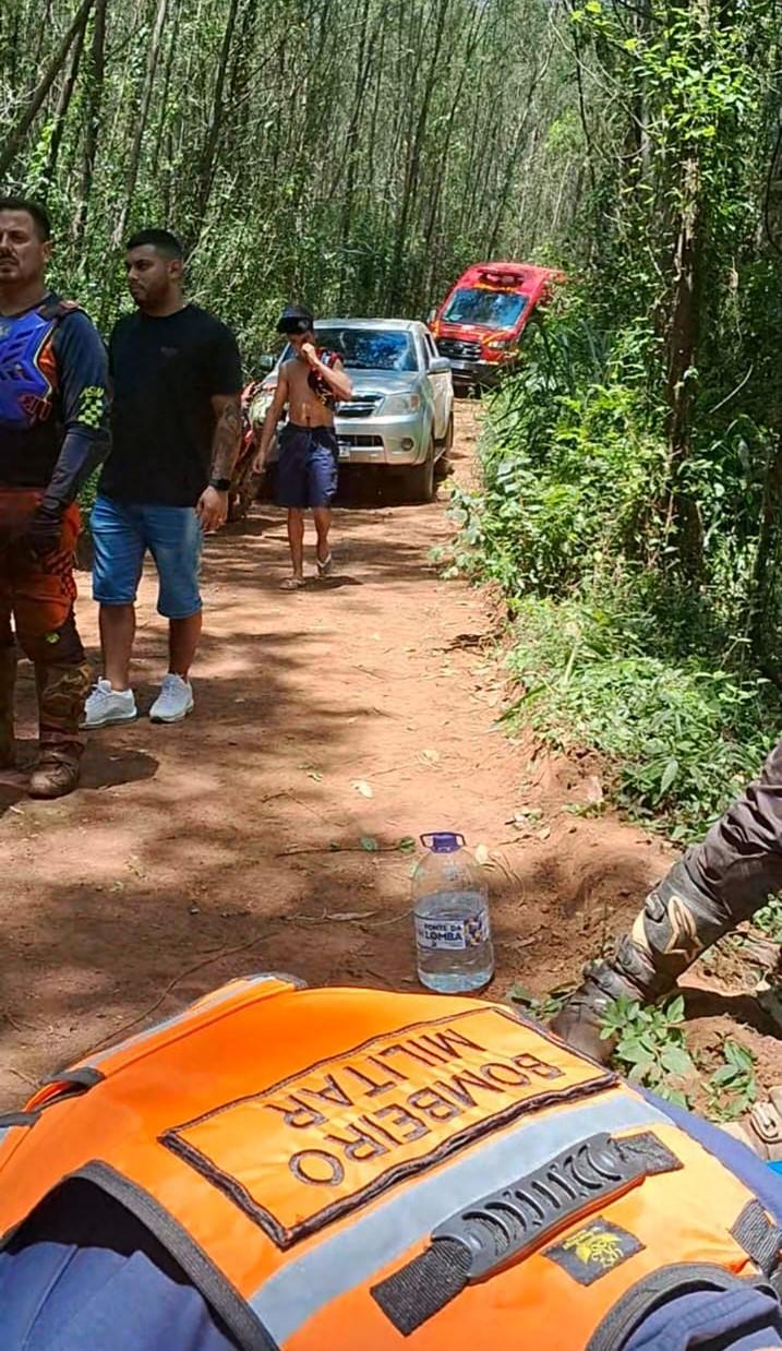 Queda de motociclista em trilha