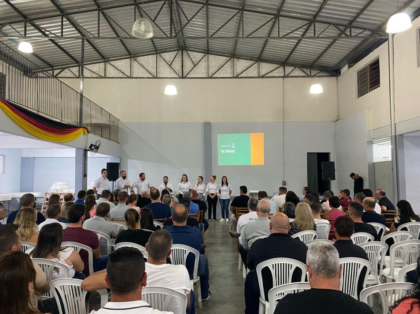 Assembleia Cresol em Estância Velha