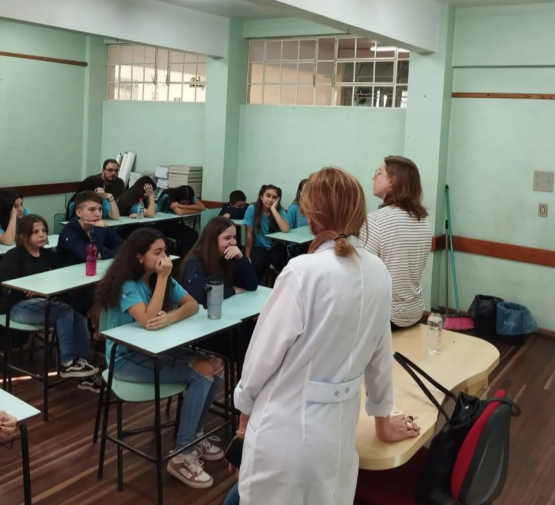 Escolas municipais seguem abertas até quarta