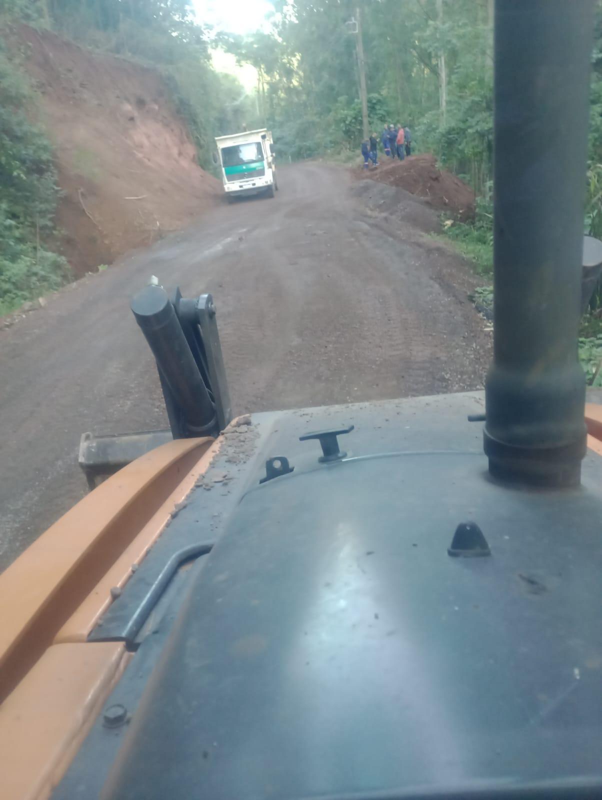Trânsito da Rua Treze de Maio é liberado