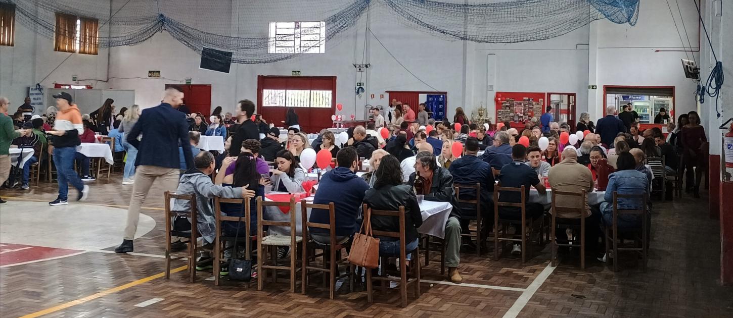 Almoço comemora 90 Anos do EC Flor da Rosa