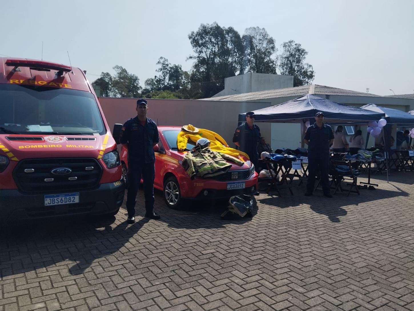 Bombeiros participam do CRAS nos Bairros
