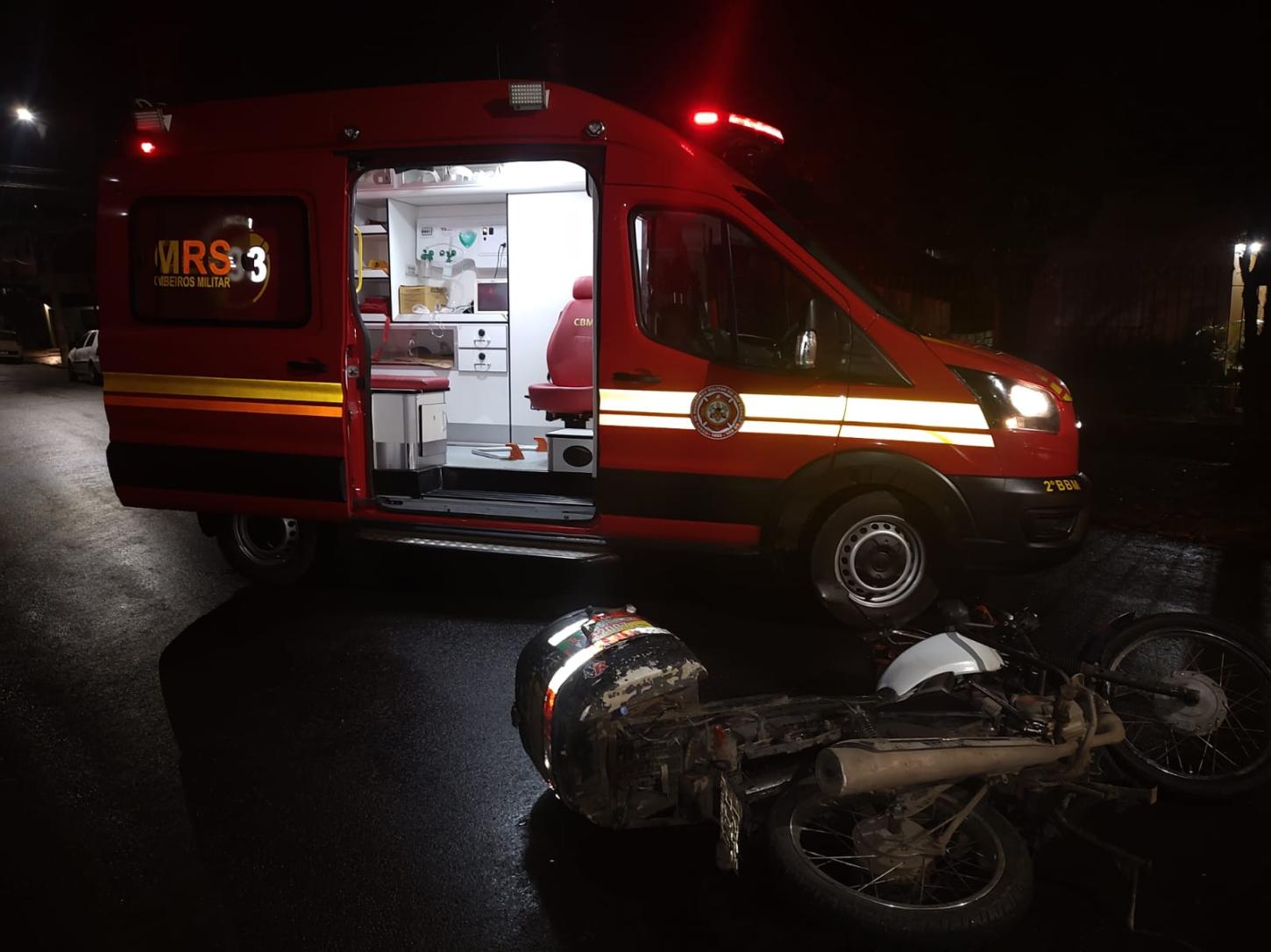 Acidente deixa motociclista ferido