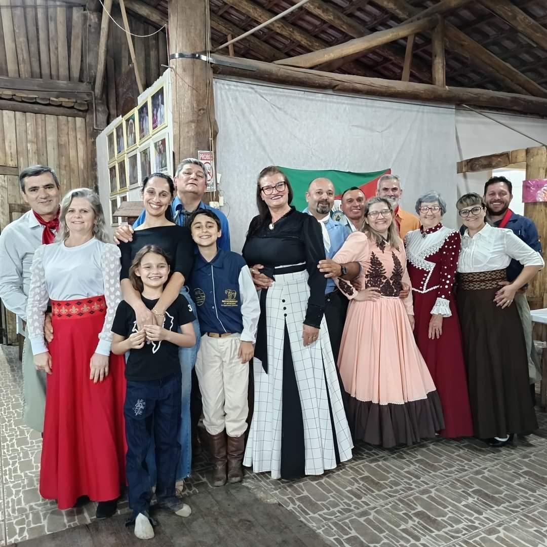 Baile do Hospital movimentou CTG Estância do Campo Grande