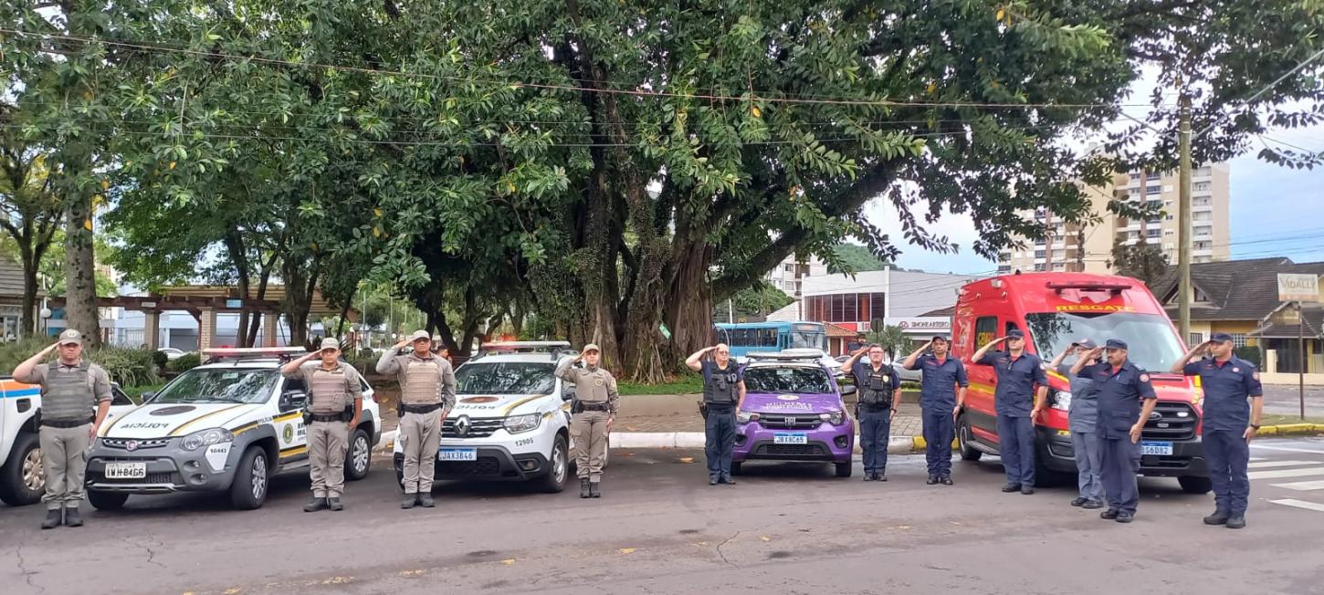Forças de segurança realizam homenagem aos policiais militares mortos em tiroteio