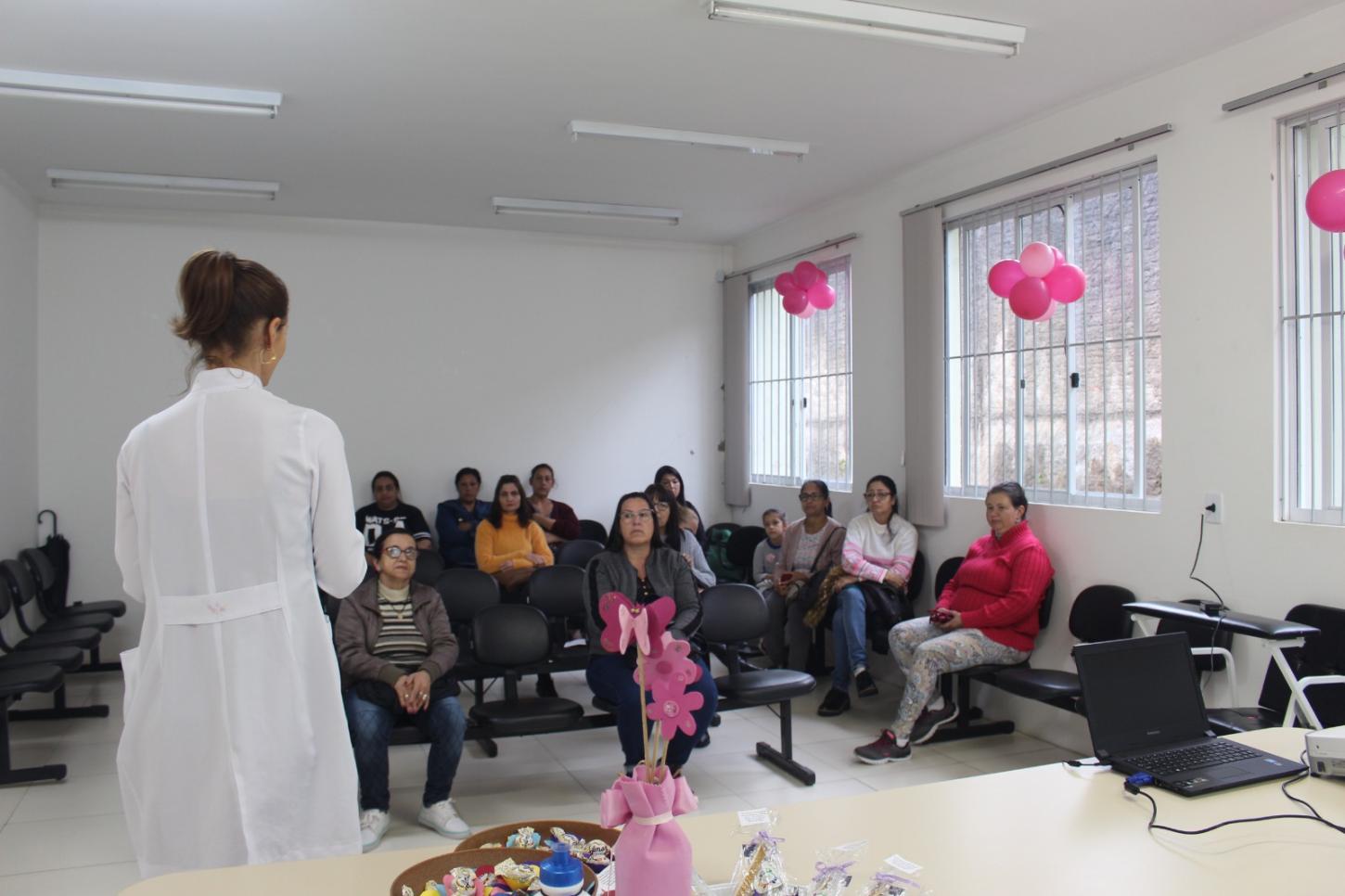 Postos de saúde promovem ações de conscientização no Outubro Rosa