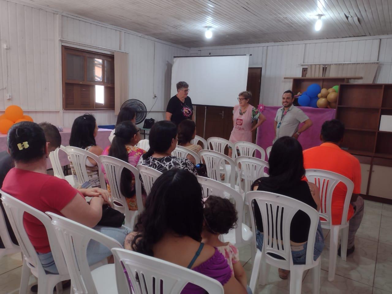 CRAS de Estância Velha encerra Outubro Rosa com palestras