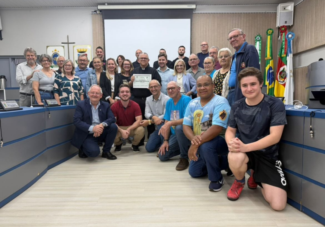 Câmara Municipal homenageia Paróquia Sagrado Coração de Jesus