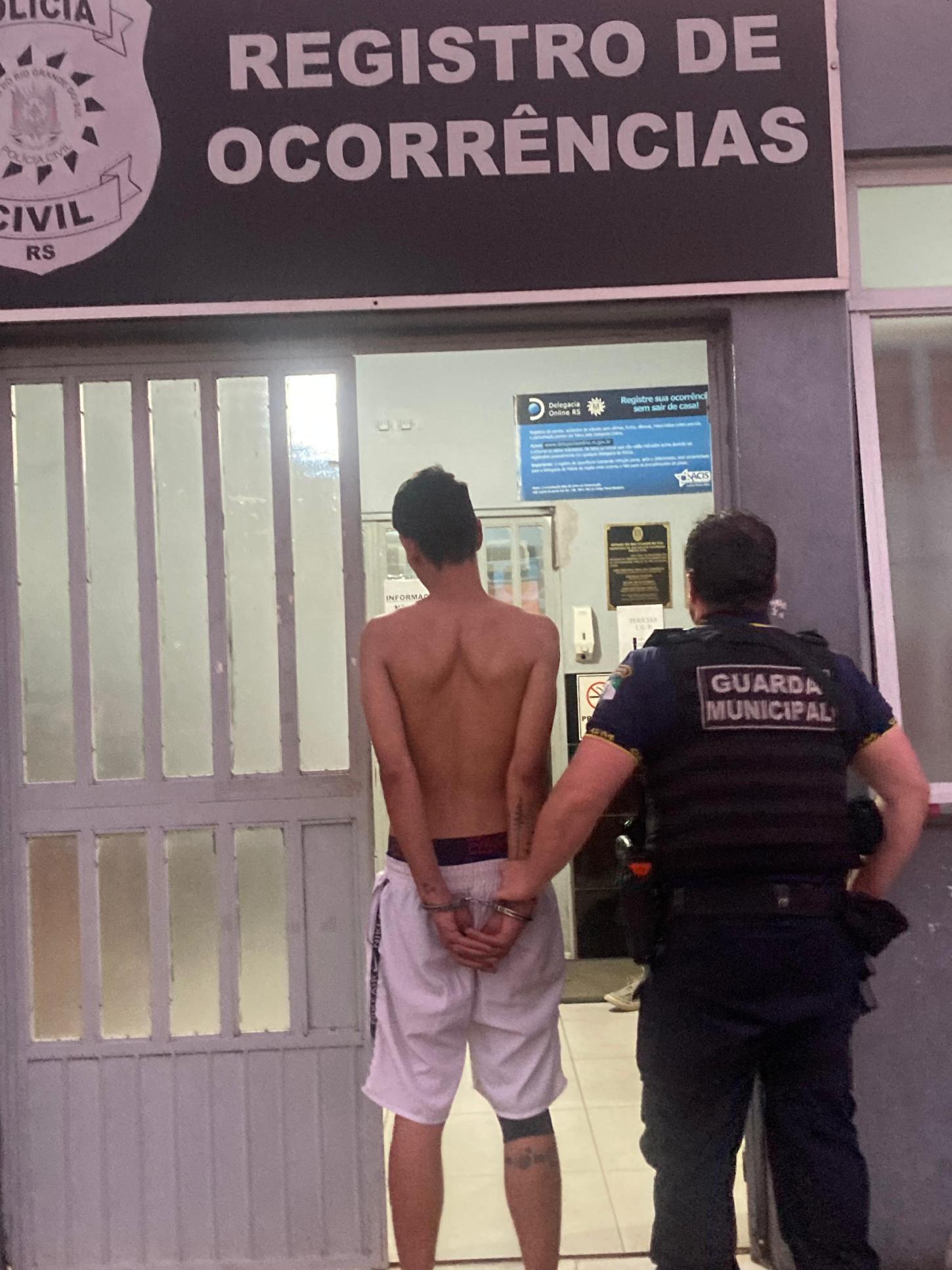 Filho é preso pela GM por furtar a casa da própria mãe