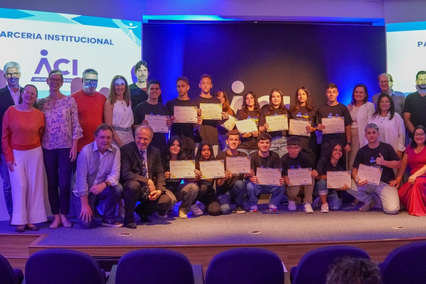 Fundação Semear celebra 20 anos do Projeto Vencer