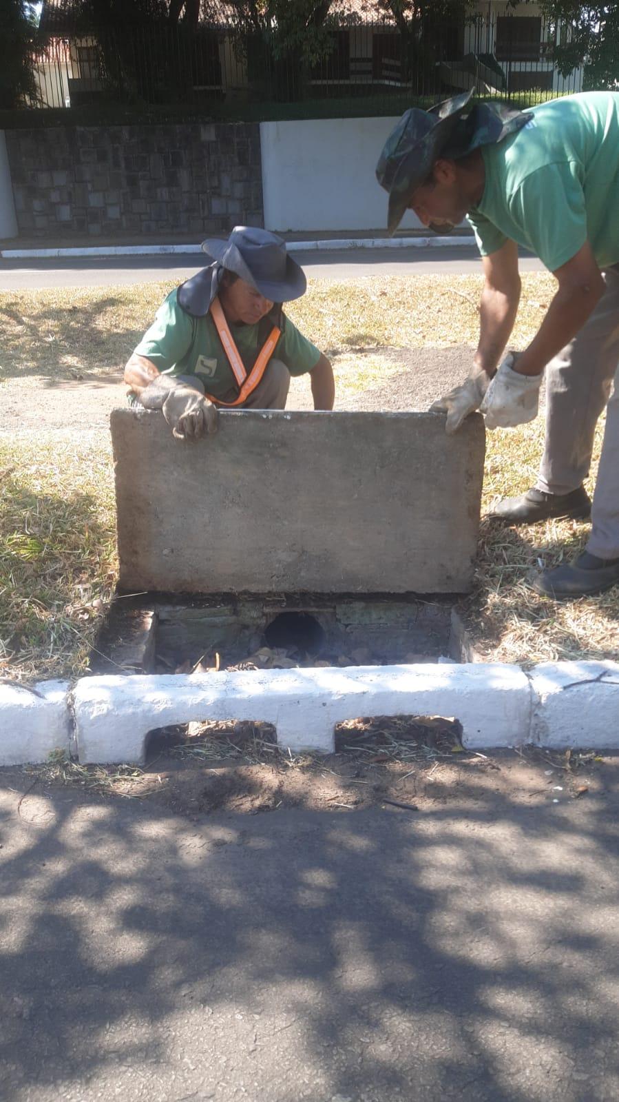 Reparos e manutenção iniciam na rua Presidente Lucena