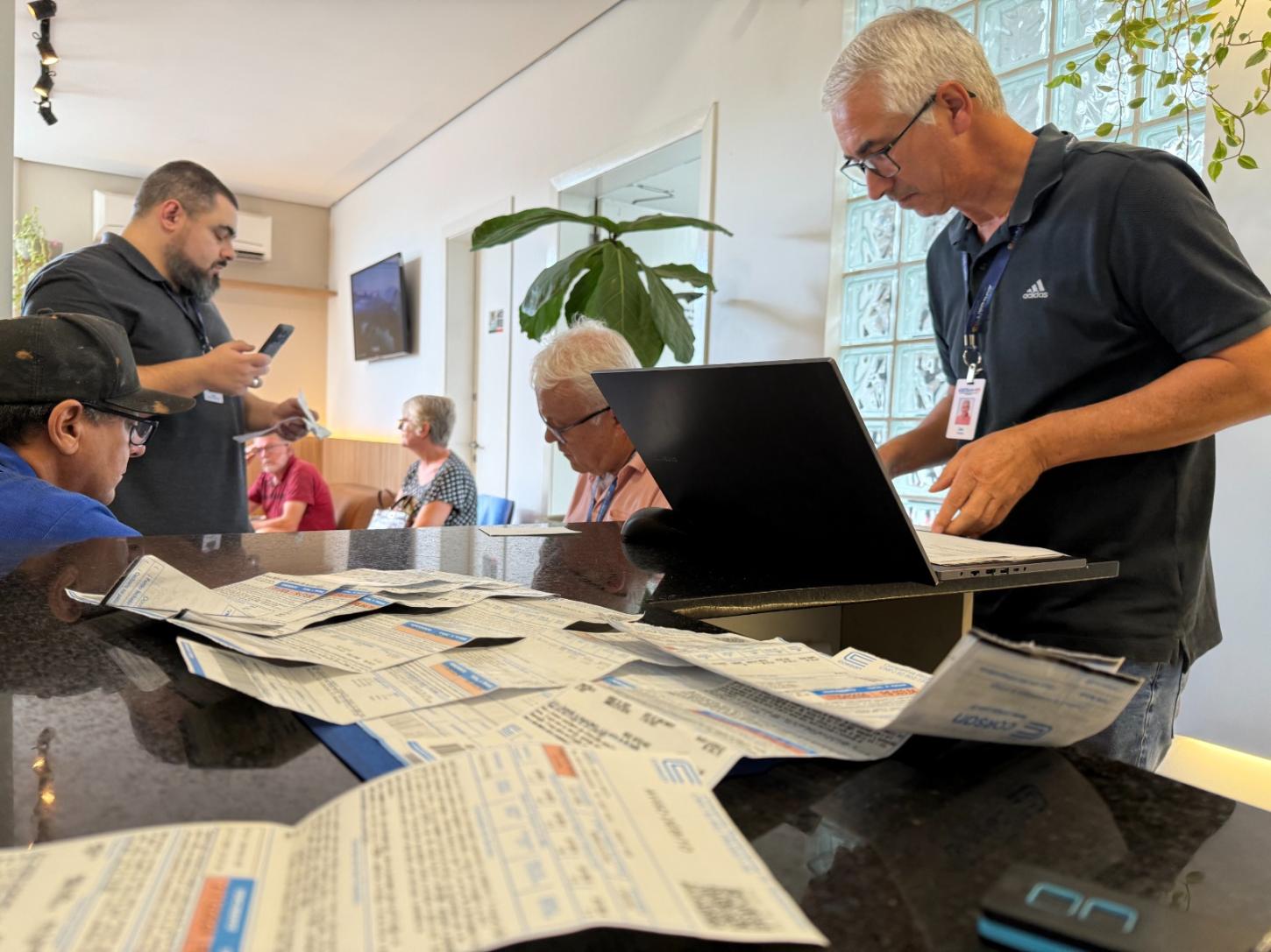 Em Estância Velha, em nova ouvidoria itinerante,Agesan abre 25 processos contra a Corsan