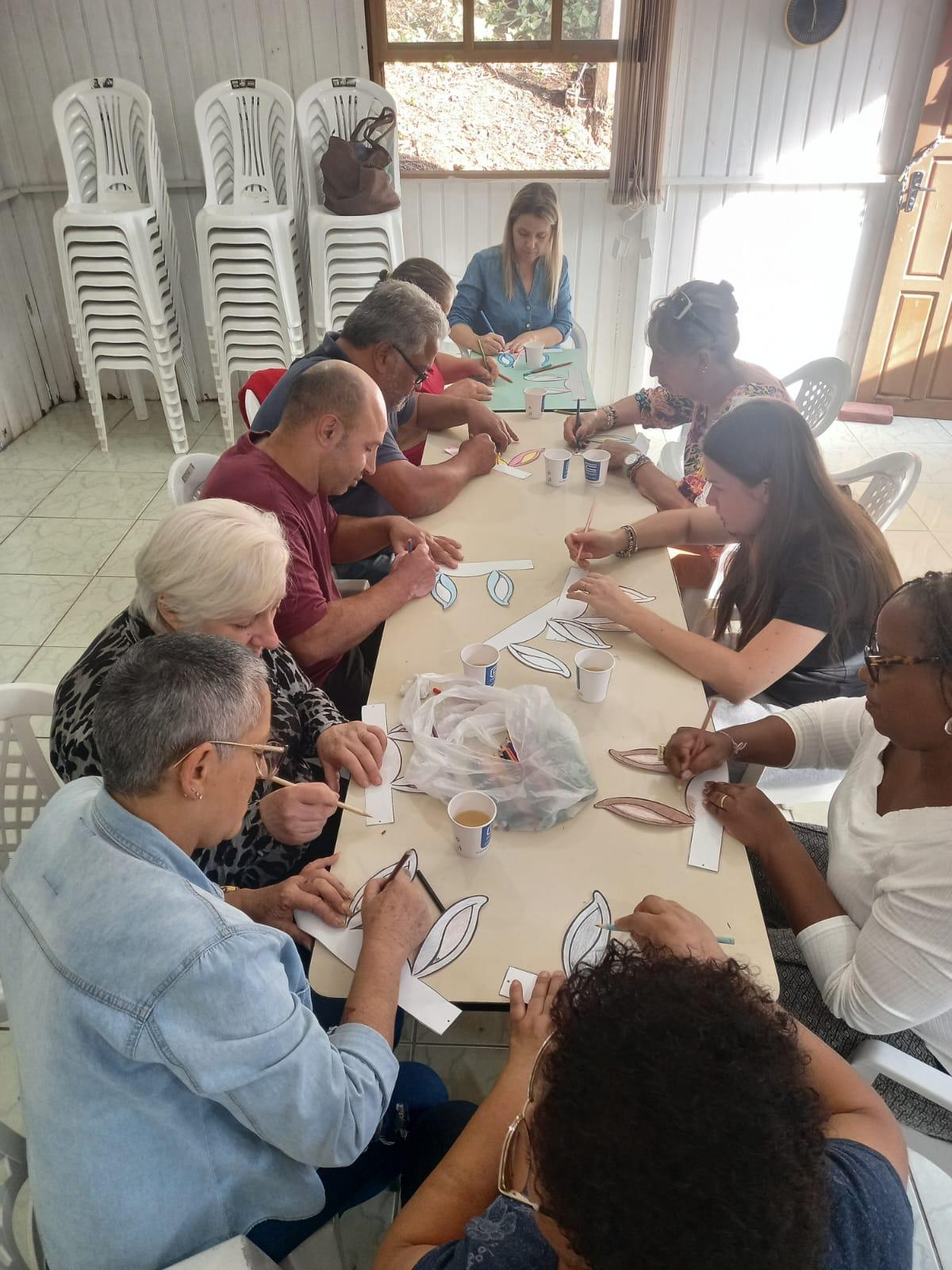 CRAS de Estância Velha realiza ações de Páscoa com Grupo de Convivência