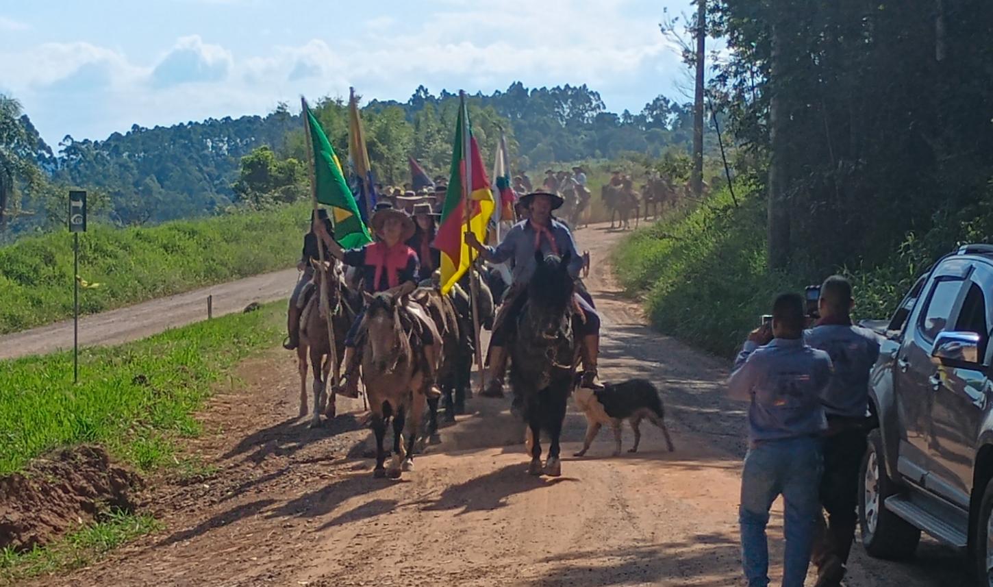 CTG Estância do Campo Grande recepciona participantes da Cavalgada da Amizade de Ivoti