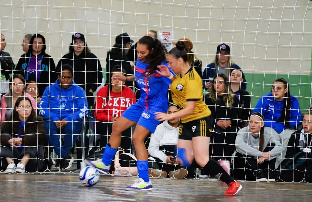 Aberto de Futsal Feminino vai definir classificados