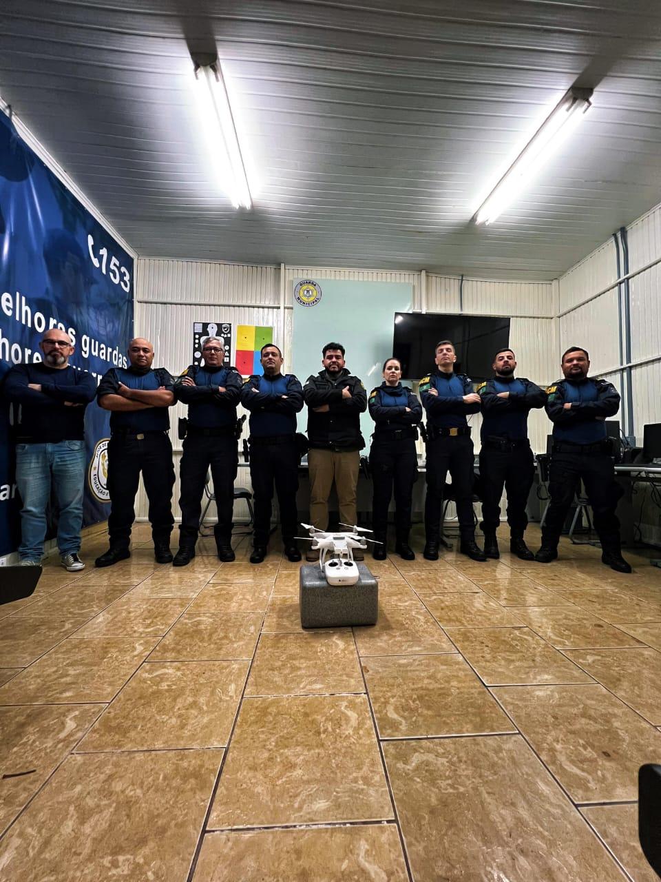 GCM DE ESTÂNCIA VELHA MINISTRA CURSO DE OPERADOR DE DRONE PARA A GCM DE SÃO LEOPOLDO