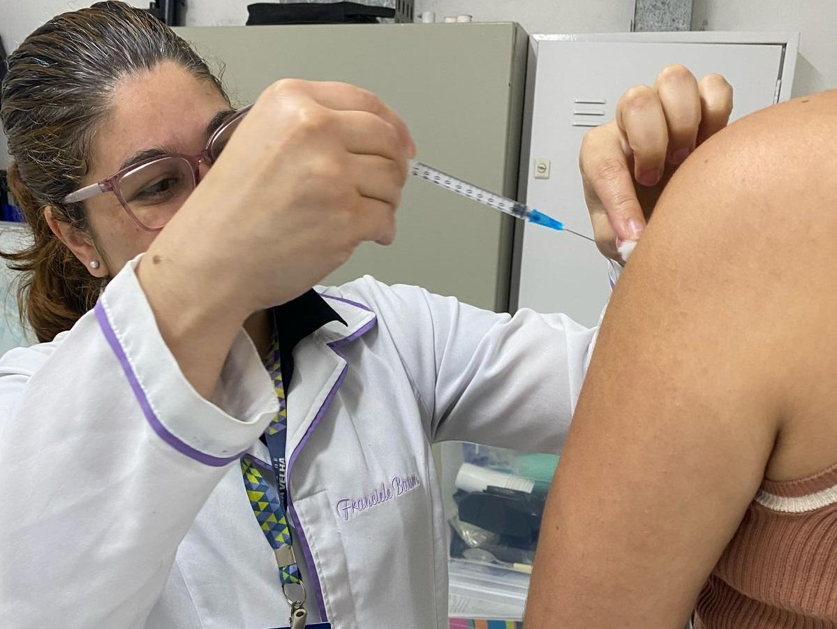 Estância Velha tem ação de vacinação na Praça 1º de Maio