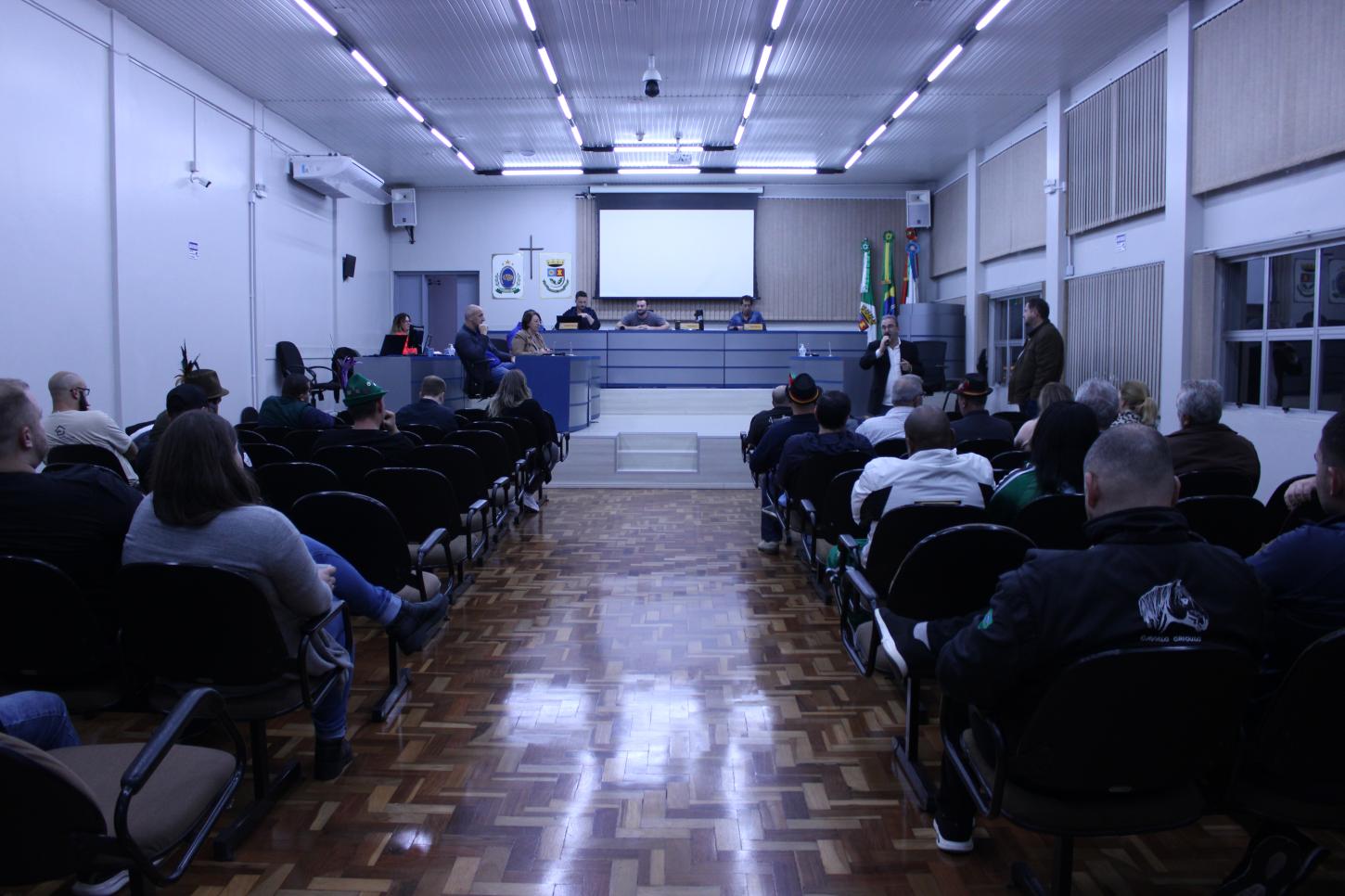 Regulamentação do Kerb foi abordada em reunião extraordinária na Câmara Municipal
