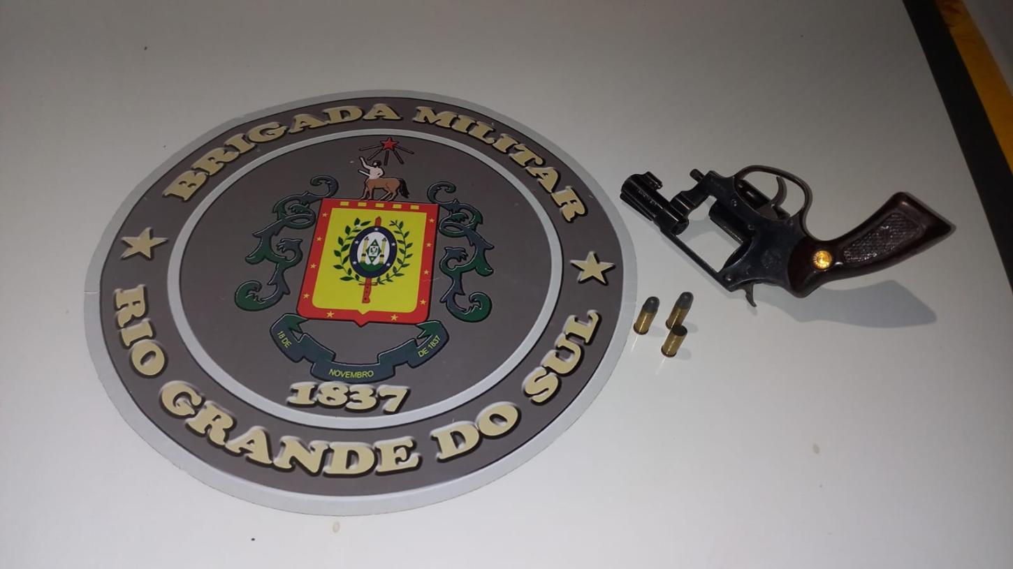 Brigada Militar de Estância Velha intervém em briga e impede tragédia