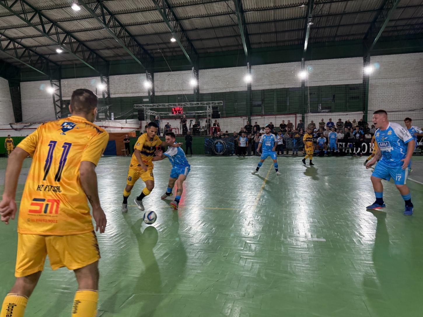 Futsal Série Ouro define semifinalistas em Estância Velha