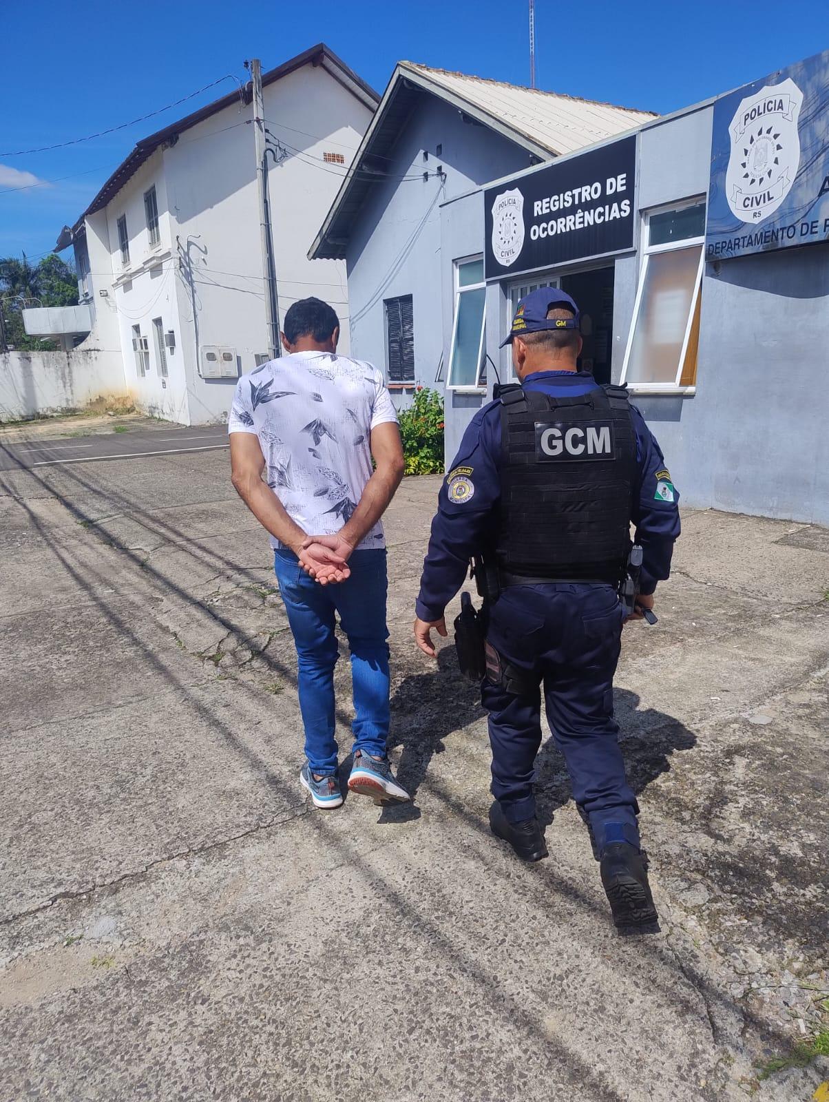 AGRESSOR COM MANDADO DE PRISÃO EM ABERTO É PRESO PELA GUARDA CIVIL MUNICIPAL