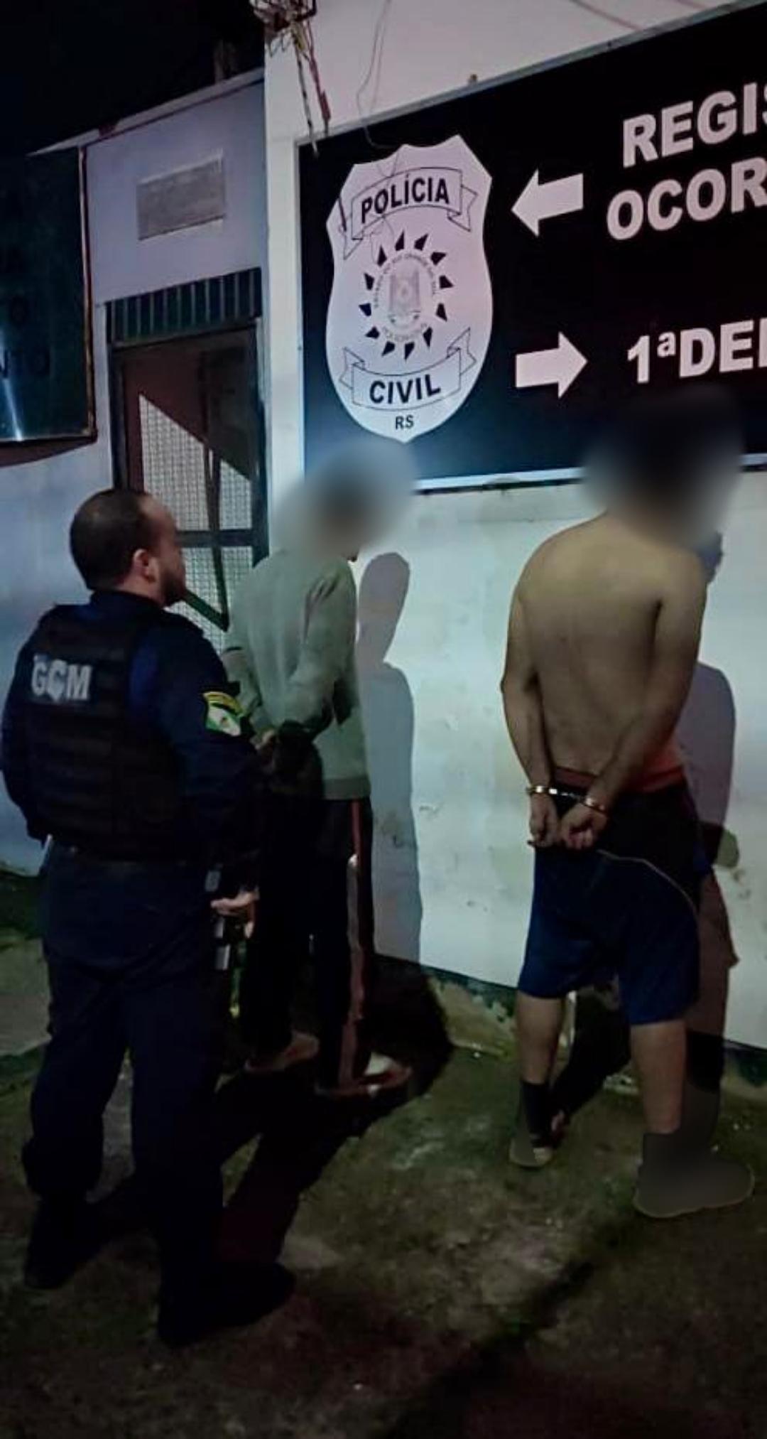 DUPLA É PRESA EM FLAGRANTE PELA GCM APÓS FURTAR EMPRESA NO BAIRRO DAS ROSAS