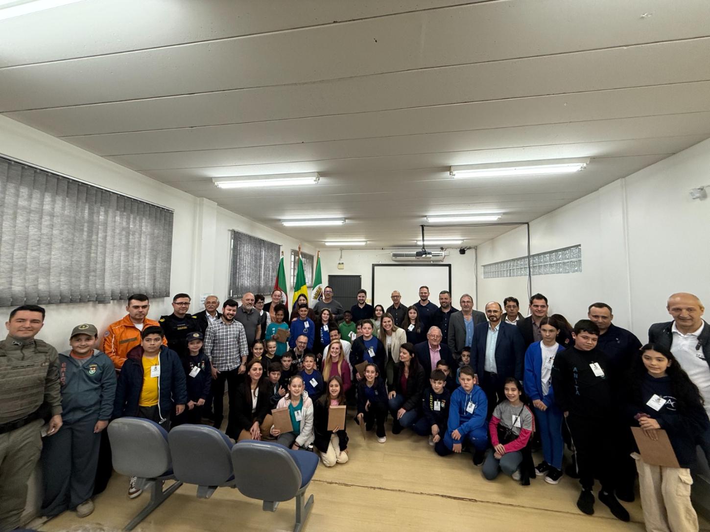 Estudantes exercem cidadania no Administrando  Estância Velha por um dia