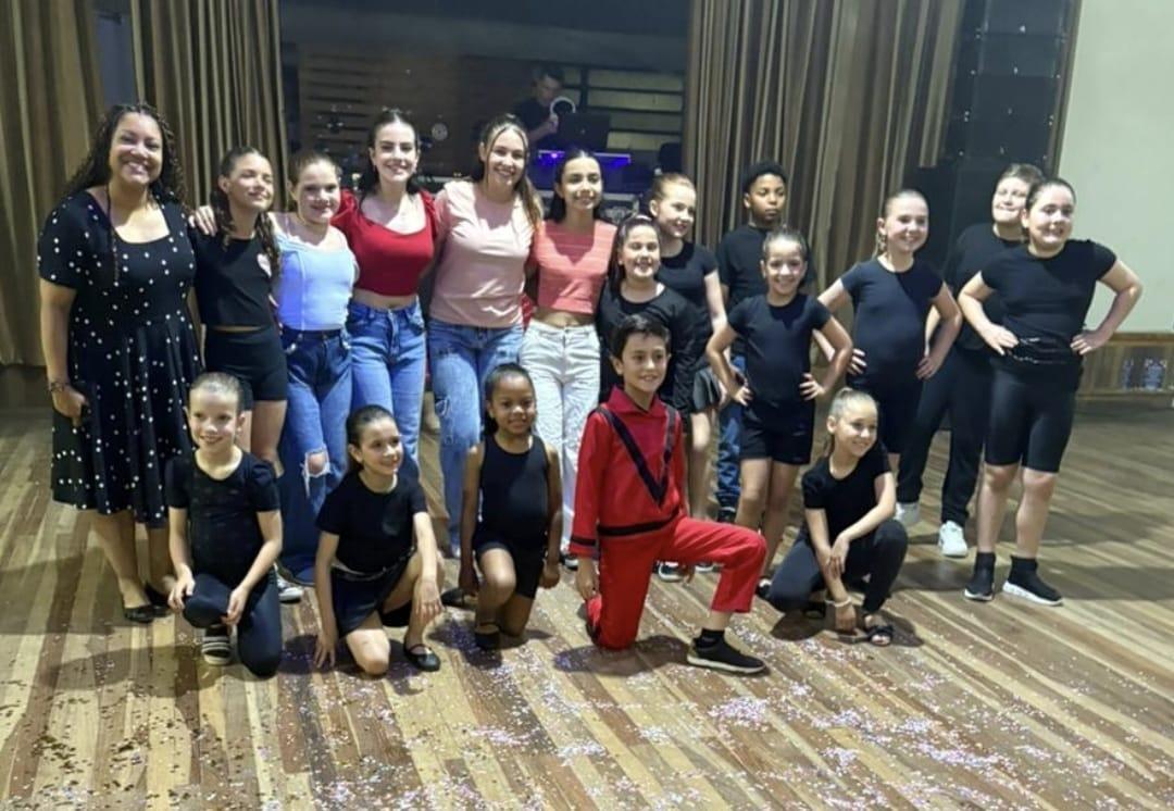 Festa Retrô celebra 91 anos da EE Humberto de Campos