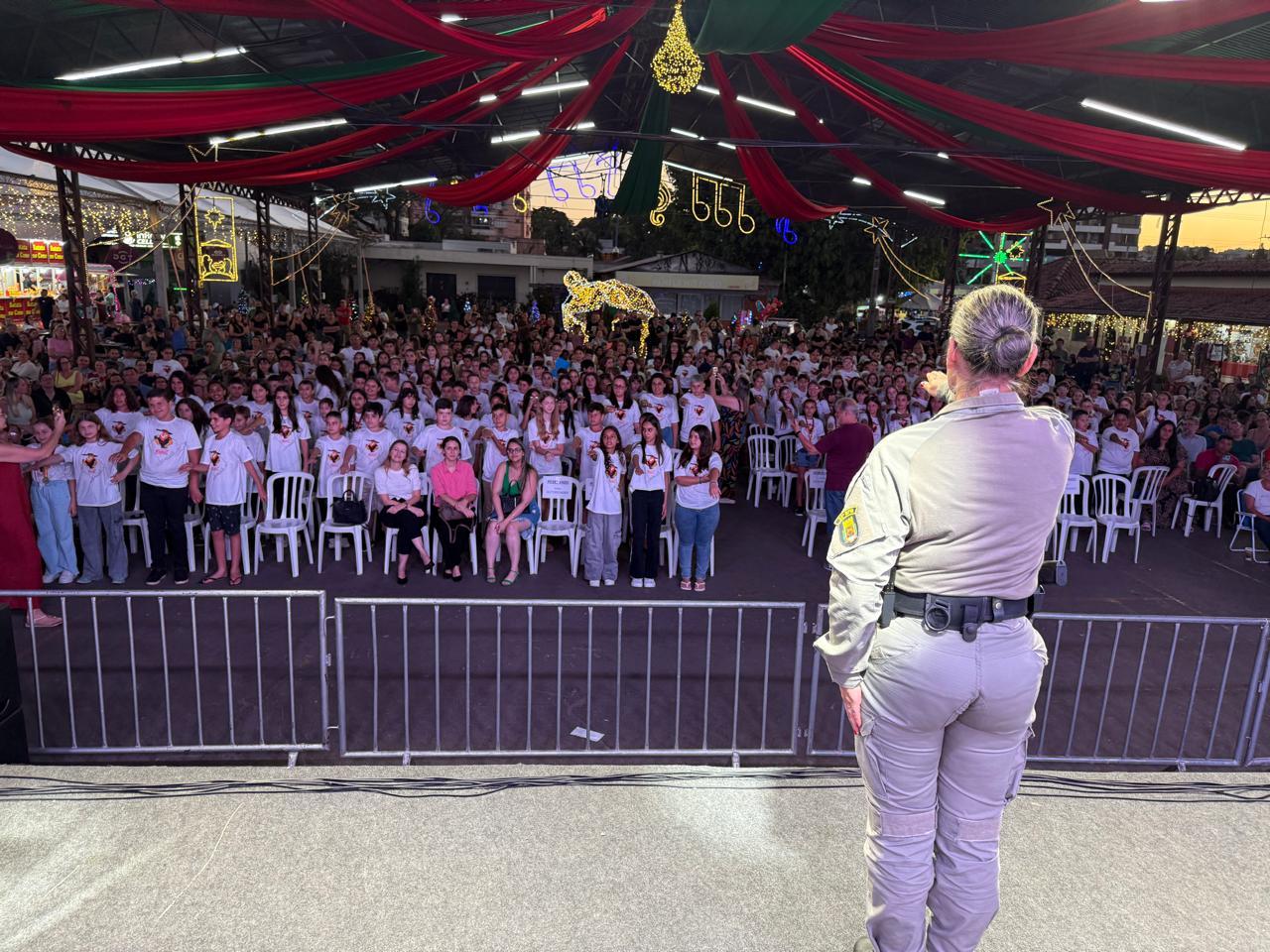 Formatura do Proerd em Estância Velha movimenta noite do Natal Família