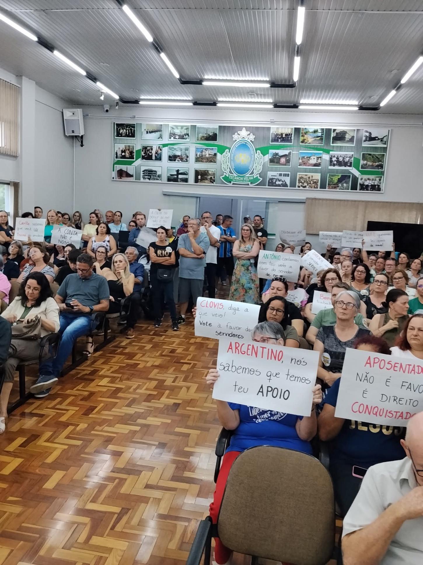 Simev e servidores dizem não à reforma previdenciária municipal