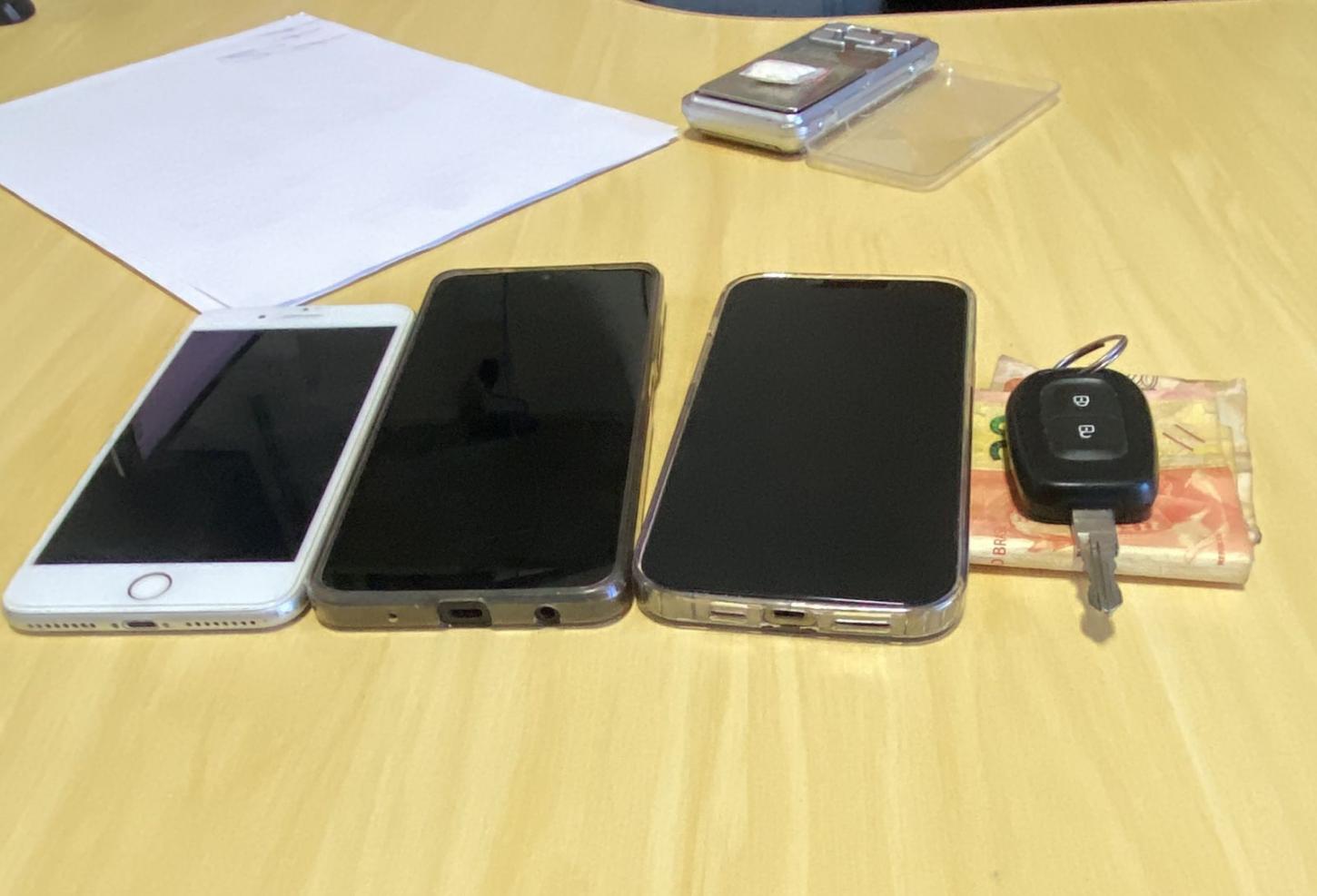 GCM FLAGRA E ENCERRA MAIS UM CASO DE TRÁFICO E TELE-DROGA EM ESTÂNCIA VELHA