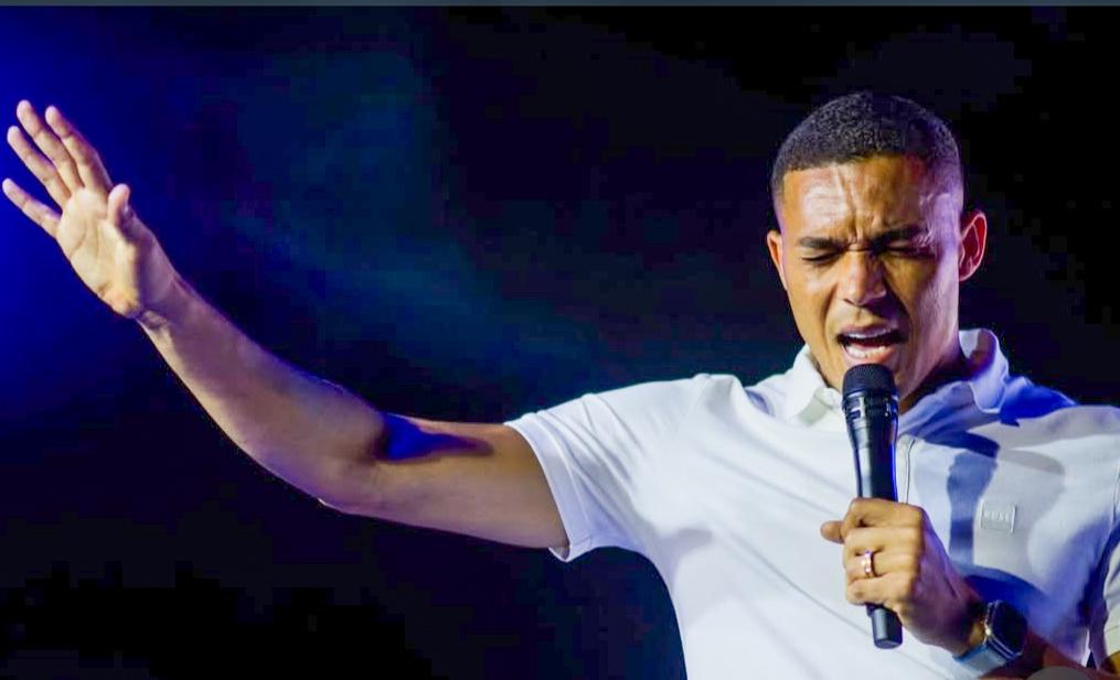 Carlos Vinicius, jogador do Grêmio, é palestrante desta Quinta Profética em Estância Velha