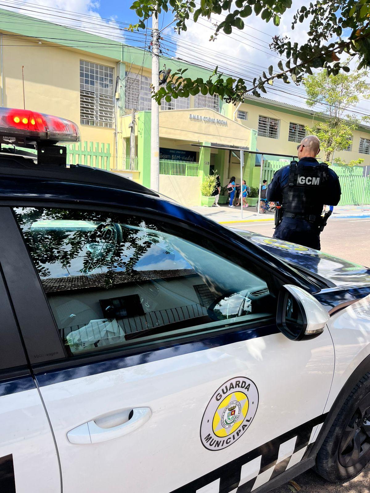 REFORÇO ESCOLAR NESTA SEXTA-FEIRA PELA GCM EM ESTÂNCIA VELHA
