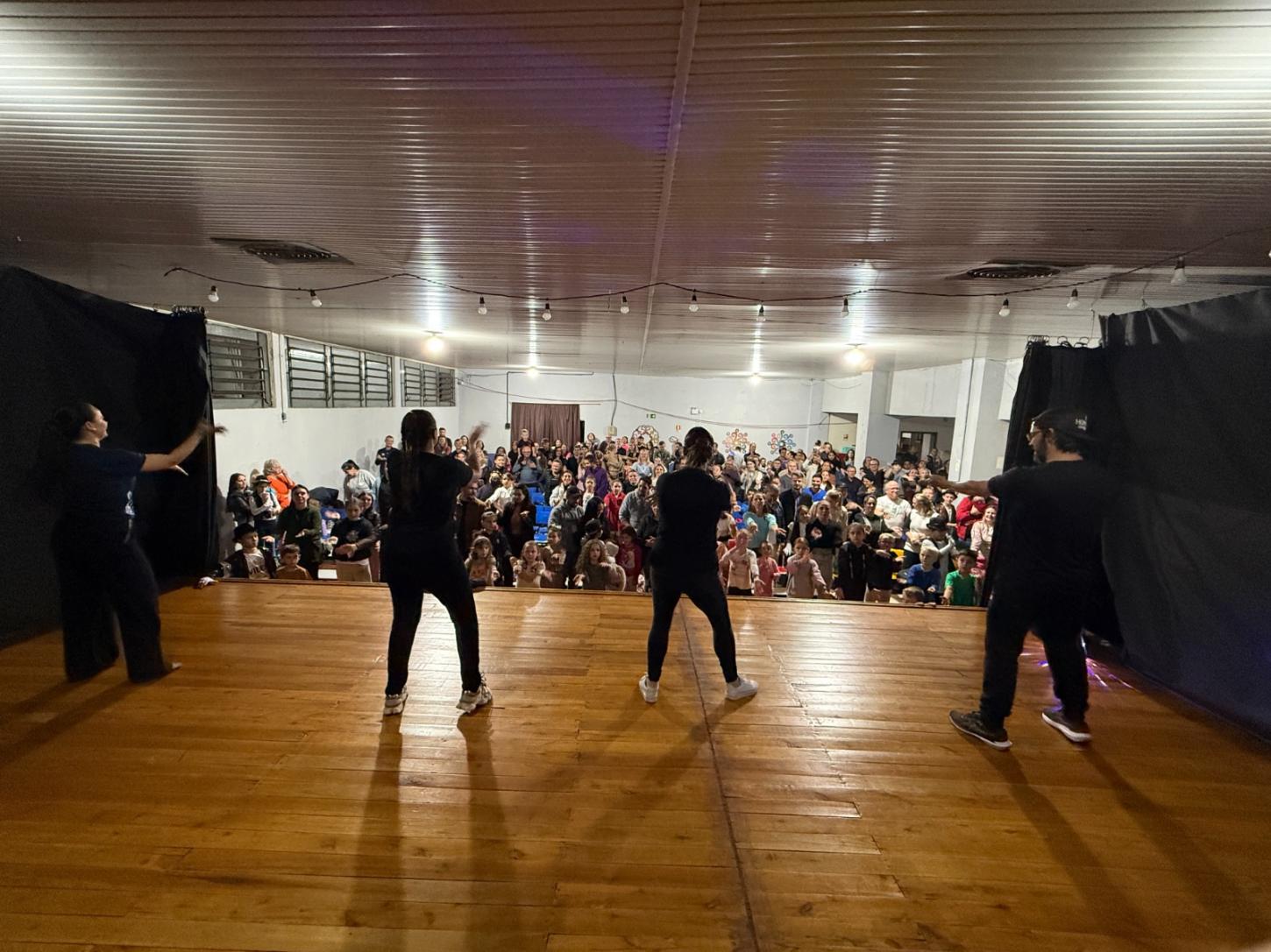 2° Dançart movimenta Espaço Cultural no Dia Internacional da Dança