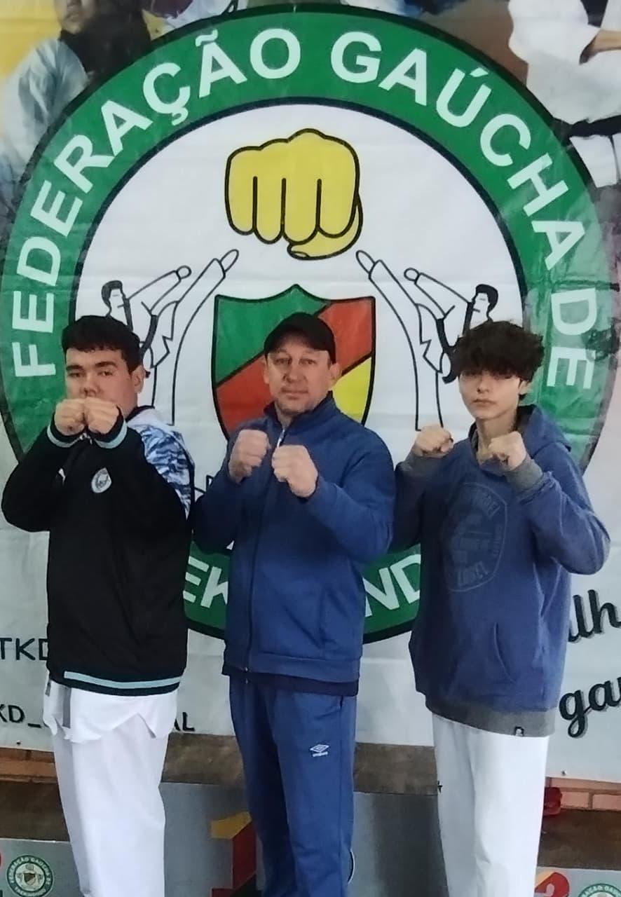 A equipe Go Fight Carvalho Team também compete no Taekwondo 